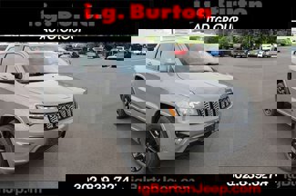 Used 2020 Jeep Grand Cherokee Altitude image 1