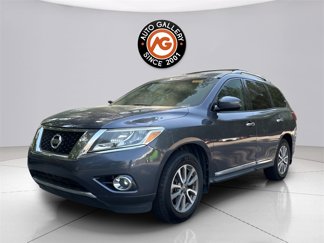 Used 2013 Nissan Pathfinder SL image 1