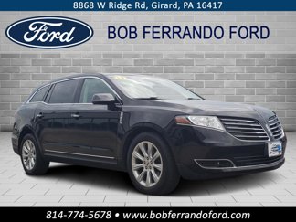 Used 2019 Lincoln MKT AWD image 1
