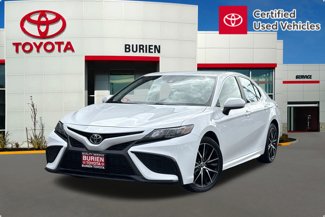 Certified 2021 Toyota Camry SE image 1