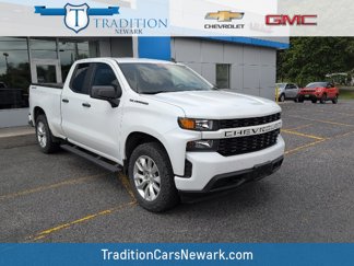 Used 2020 Chevrolet Silverado 1500 Custom w/ Custom Value Package image 1