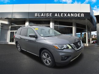 Used 2018 Nissan Pathfinder SL w/ Cargo Package image 1