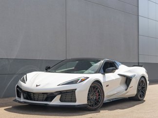 Used 2023 Chevrolet Corvette Z06 image 1