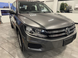 Used 2015 Volkswagen Tiguan S image 1