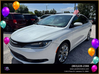 Used 2015 Chrysler 200 S image 1