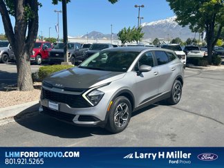 Used 2023 Kia Sportage LX image 1