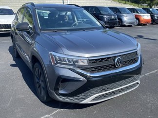 Used 2022 Volkswagen Taos S image 1