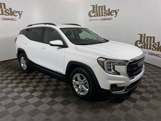 Used 2022 GMC Terrain SLE w/ Driver Convenience Package image 1