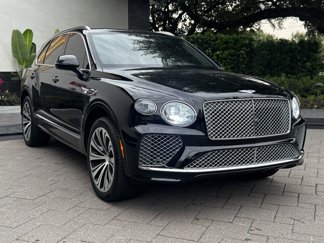 Used 2021 Bentley Bentayga image 1