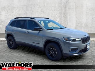 Used 2023 Jeep Cherokee Altitude Lux image 1