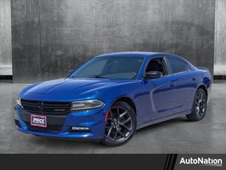 Used 2019 Dodge Charger SXT image 1