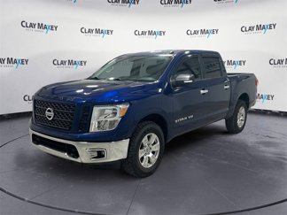 Used 2019 Nissan Titan SV image 1