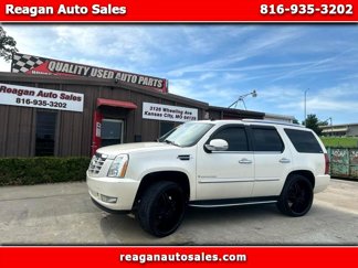 Used 2007 Cadillac Escalade AWD w/ Information Package image 1