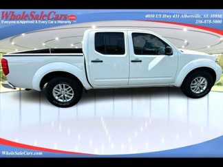 Used 2014 Nissan Frontier SV image 1