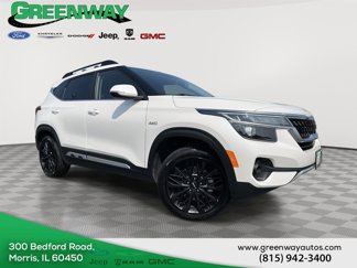 Used 2022 Kia Seltos Nightfall Edition image 1