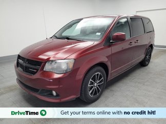 Used 2019 Dodge Grand Caravan SXT w/ Blacktop Package image 1