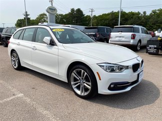 Used 2018 BMW 330i xDrive Wagon image 1