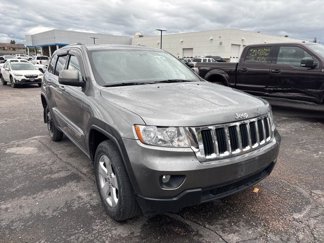 Used 2011 Jeep Grand Cherokee Laredo image 1