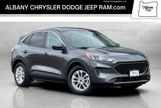 Used 2020 Ford Escape SE image 1