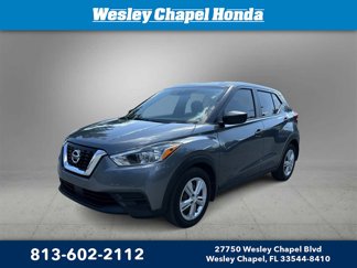 Used 2020 Nissan Kicks S image 1