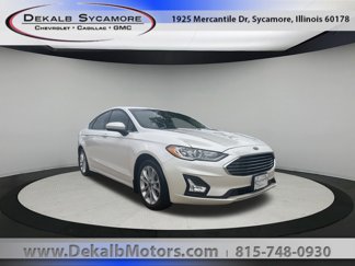 Used 2020 Ford Fusion SE image 1