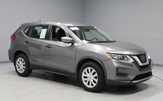 Used 2017 Nissan Rogue S image 1
