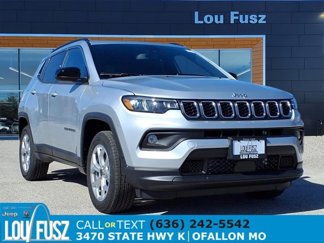 New 2025 Jeep Compass Latitude image 1