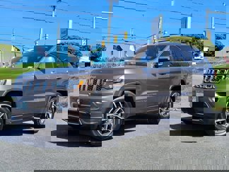 Used 2018 Jeep Grand Cherokee Limited image 1