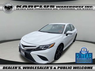 Used 2020 Toyota Camry SE image 1