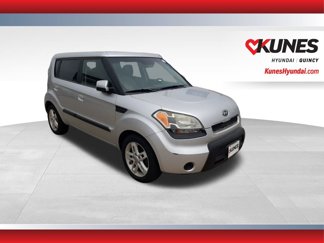 Used 2010 Kia Soul + image 1