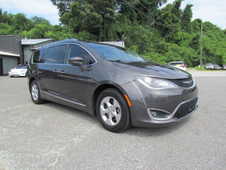 Used 2017 Chrysler Pacifica Touring-L Plus w/ Advanced Safetytec Group image 1