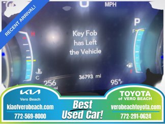 Used 2017 Chrysler Pacifica Limited w/ Advanced Safetytec Group image 1