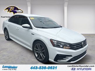 Used 2018 Volkswagen Passat 2.0T R-Line image 1