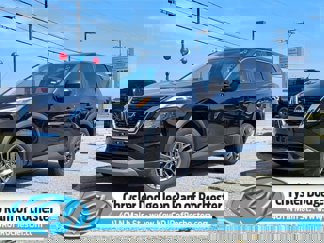 Used 2023 Nissan Rogue S image 1