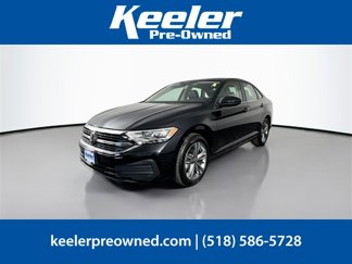 Used 2024 Volkswagen Jetta SE image 1