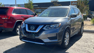 Used 2017 Nissan Rogue SV image 1