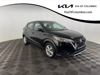 Used 2021 Nissan Kicks S image 1