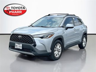 Used 2022 Toyota Corolla Cross LE image 1