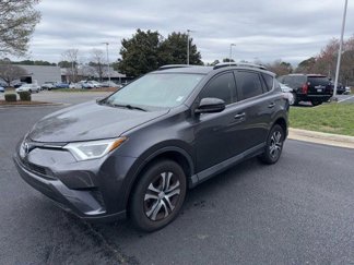Used 2016 Toyota RAV4 LE image 1
