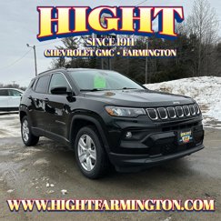 Used 2022 Jeep Compass Latitude image 1
