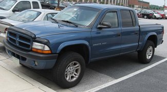 Used 2000 Dodge Dakota 4x4 Club Cab image 1