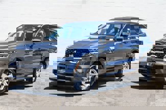 Used 2023 Kia Sorento LX image 1