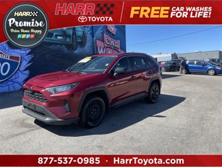 Used 2021 Toyota RAV4 LE image 1