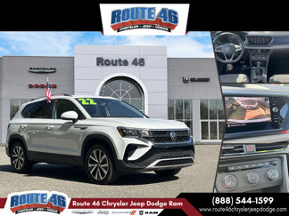 Used 2022 Volkswagen Taos SE image 1