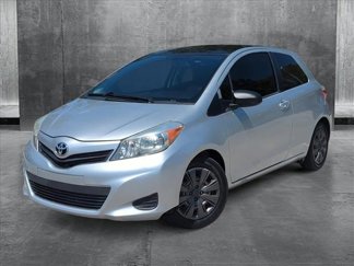 Used 2012 Toyota Yaris L image 1