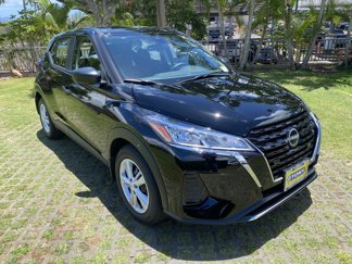 New 2025 Nissan Kicks Play S image 1
