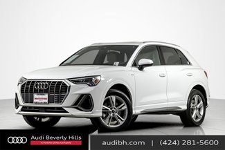 Used 2023 Audi Q3 2.0T Premium w/ Convenience Package image 1