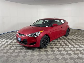 Used 2016 Hyundai Veloster image 1