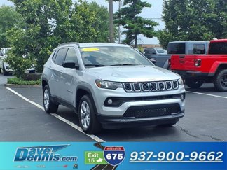 New 2025 Jeep Compass Latitude image 1