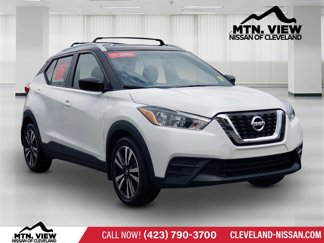 Certified 2019 Nissan Kicks SV w/ Exterior Package image 1